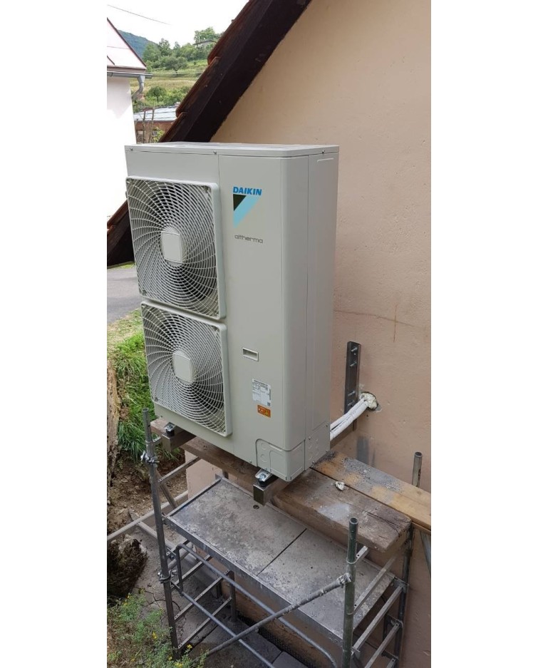 Inštalácia tepelného čerpadla Daikin EHVX, Hlboké n.V