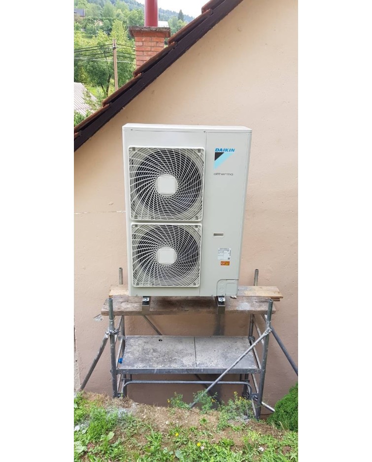 Inštalácia tepelného čerpadla Daikin EHVX, Hlboké n.V