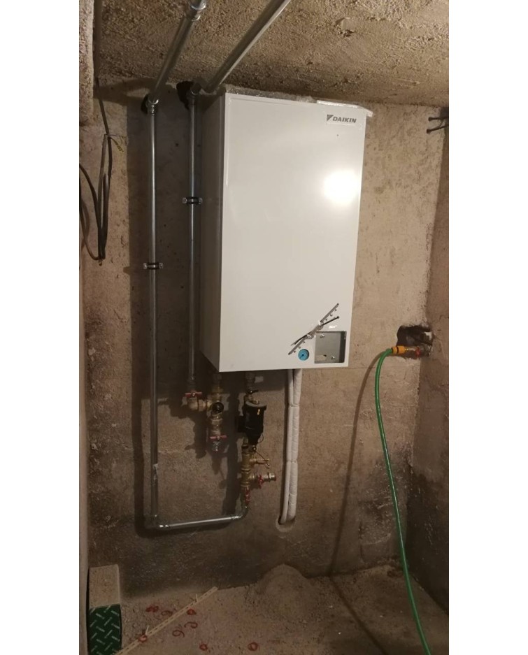 Inštalácia tepelného čerpadla Daikin EHBH, Čičmany