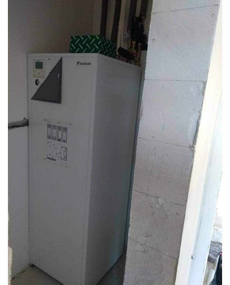 Inštalácia tepelného čerpadla Daikin EHVH, Jasenica