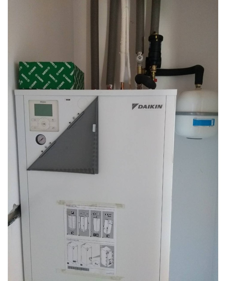Inštalácia tepelného čerpadla Daikin EHVH, Jasenica