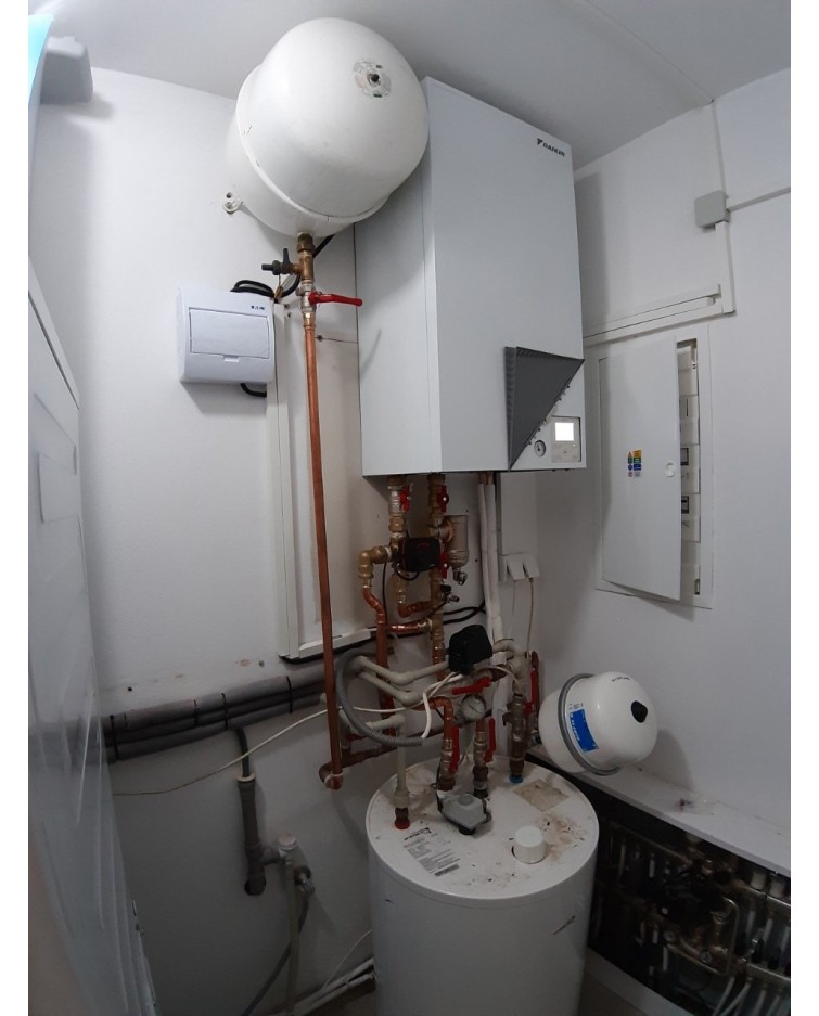 Inštalácia tepelného čerpadla Daikin EHBH, Stupne