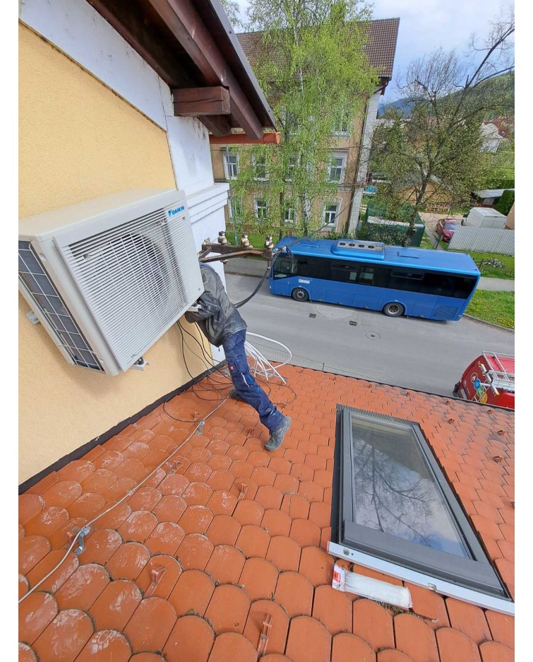Realizácia klimatizácie DAIKIN Comfora - Trenčianská Teplá