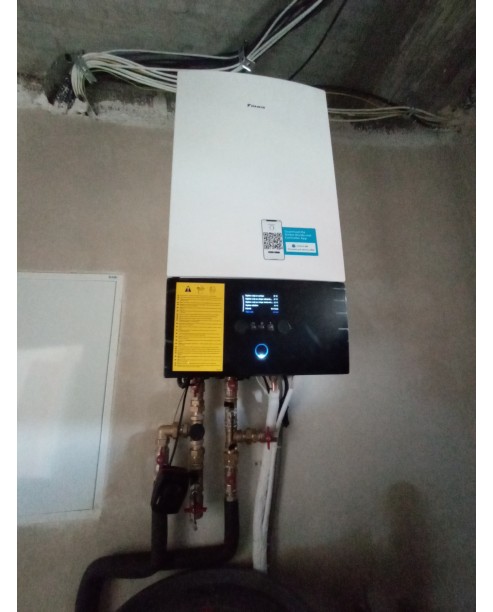 Realizácia nástenného tepelného čerpadla DAIKIN Altherma - Horný Vadičov