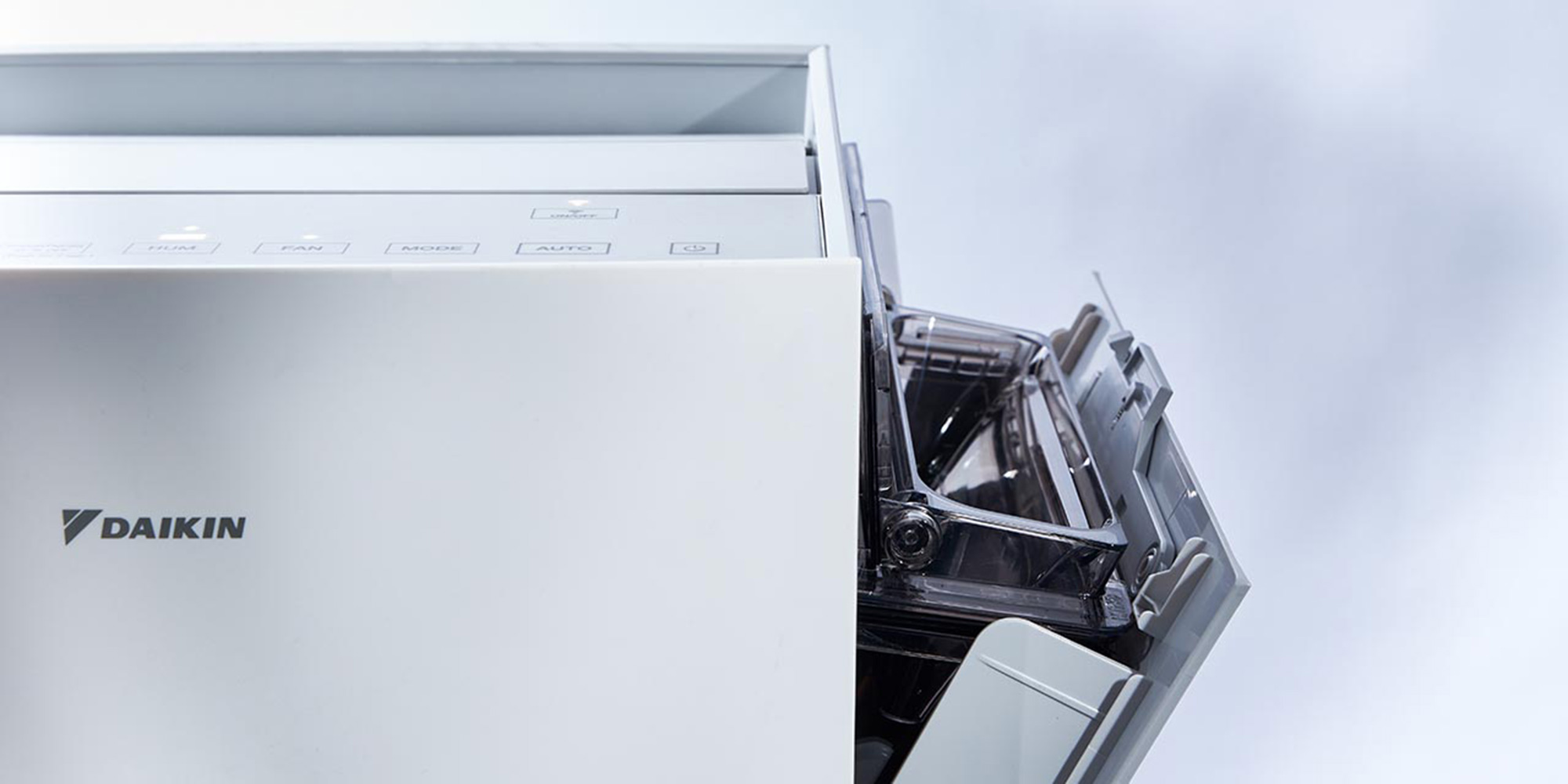 Čistička so zvlhčovaním DAIKIN MCK70ZW, biela, WiFi